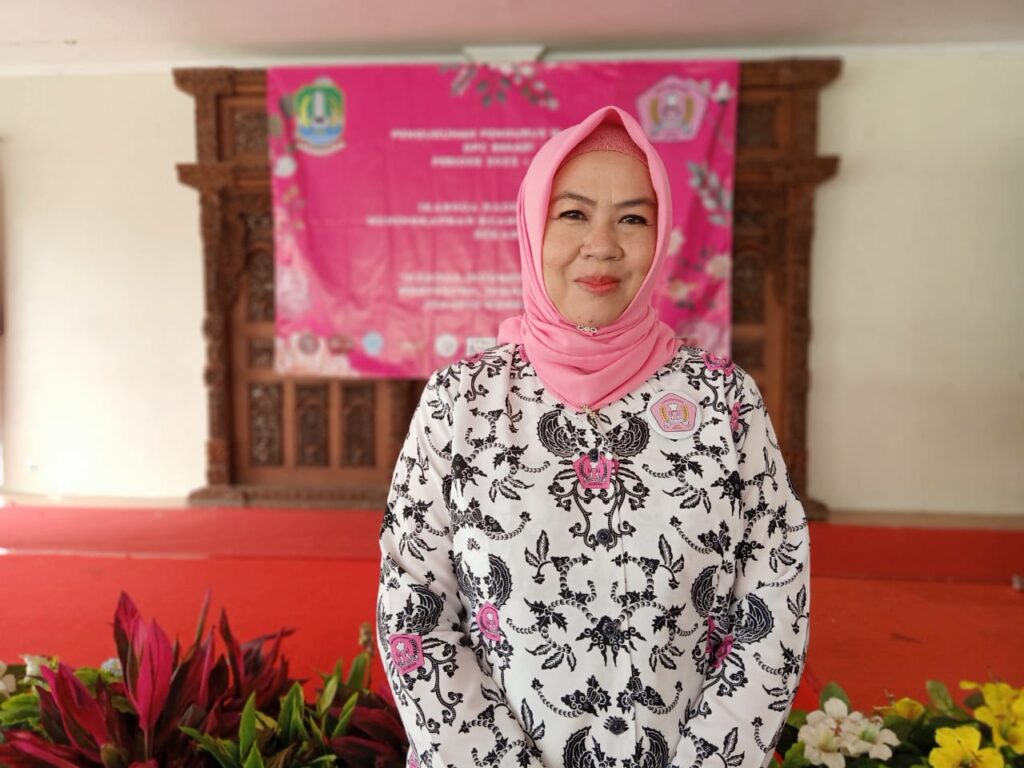 Ketua DPC Ikaboga Kota Bekasi, Erna ratna Juwita