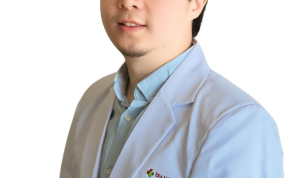 dr. Alfonso, Sp.OG
